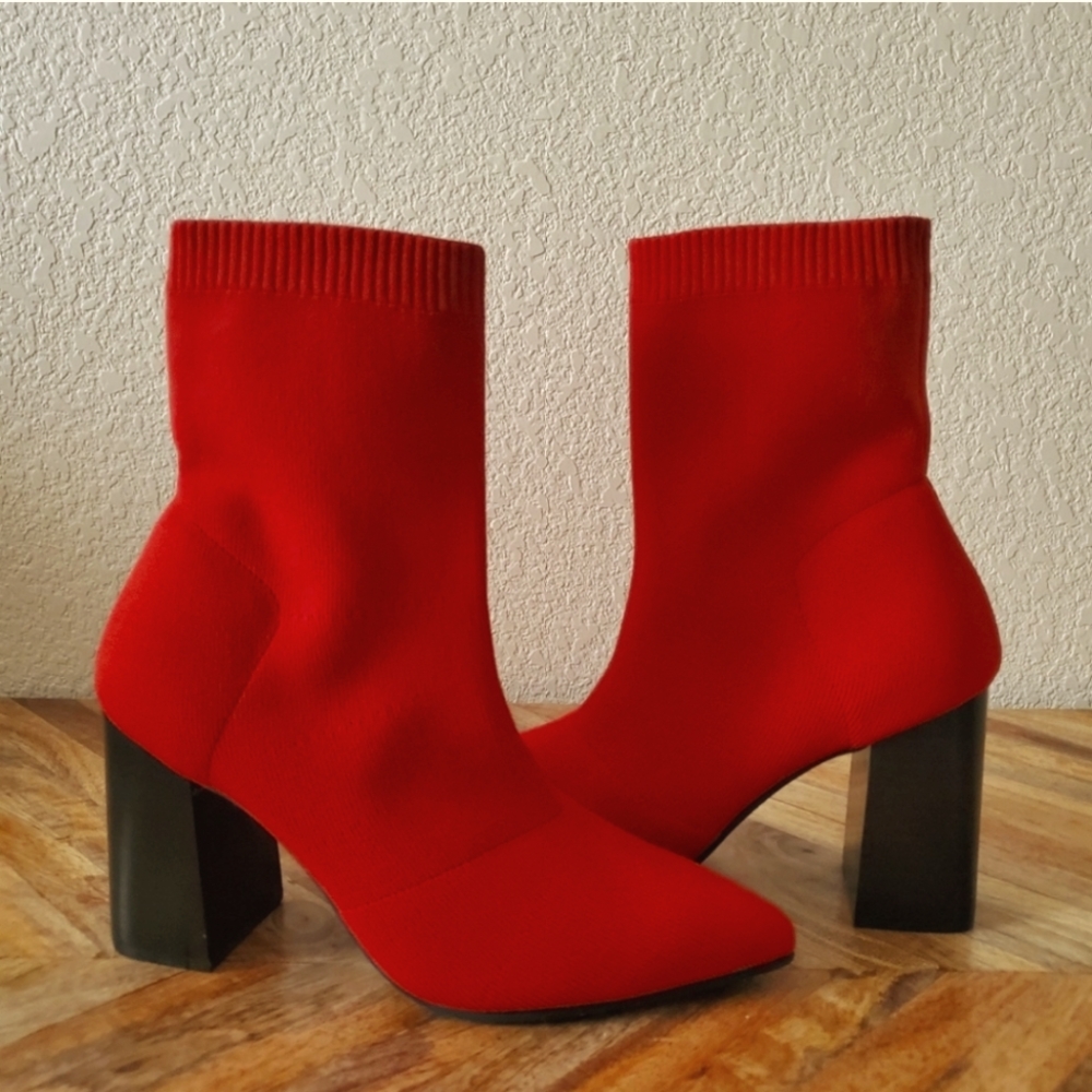 Nordstrom rack Abound ankle boots knit slip in sz 8